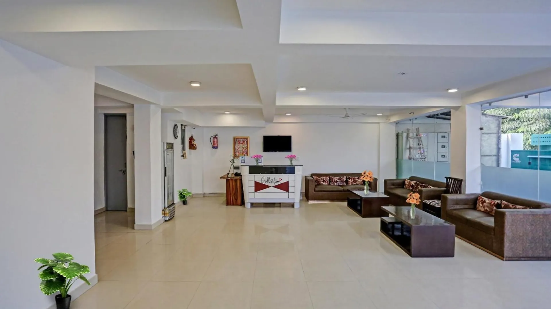 Hotel O Himalaya Residency Gurgaon 3*,