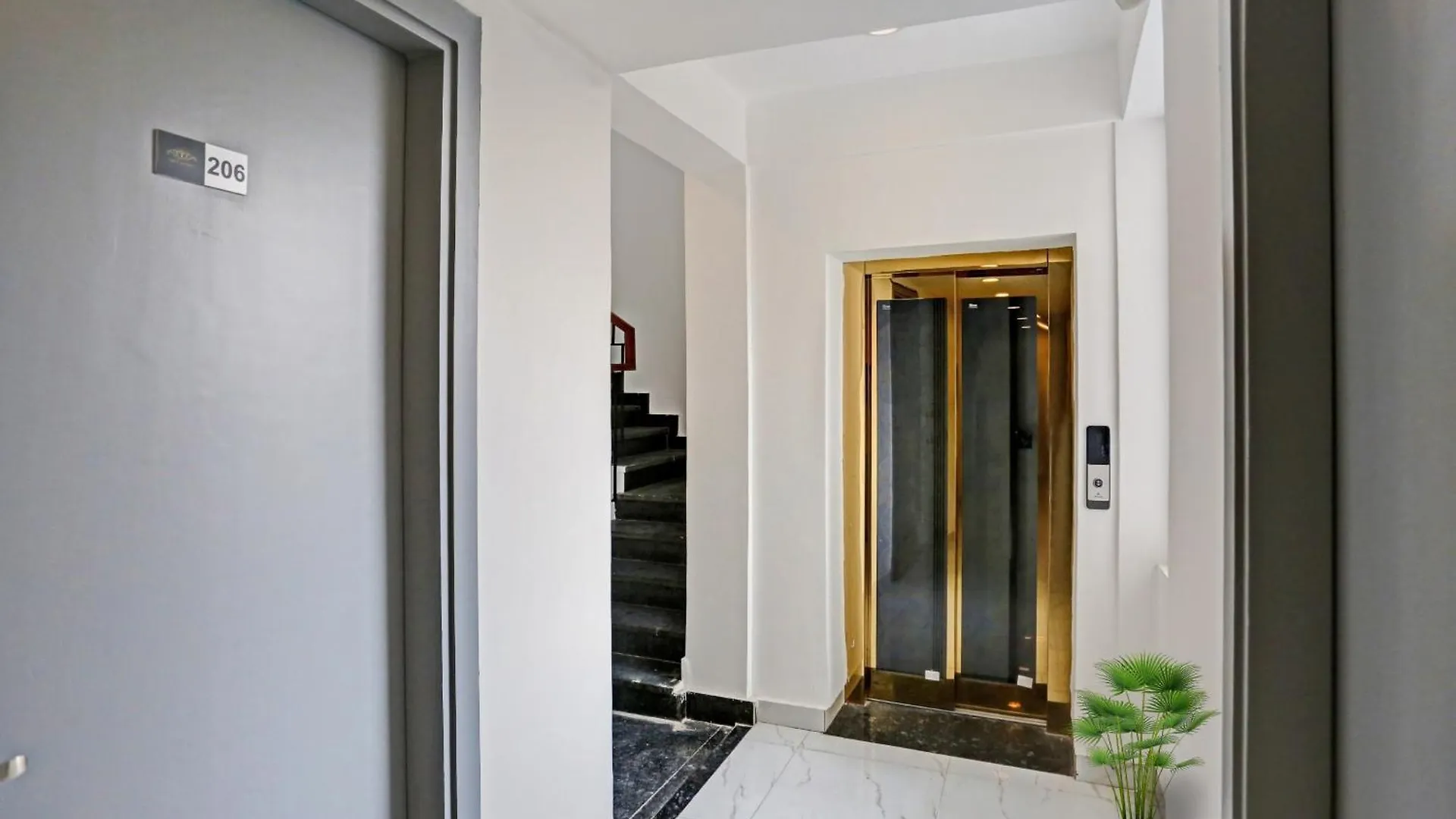 Hotel O Himalaya Residency Gurgaon